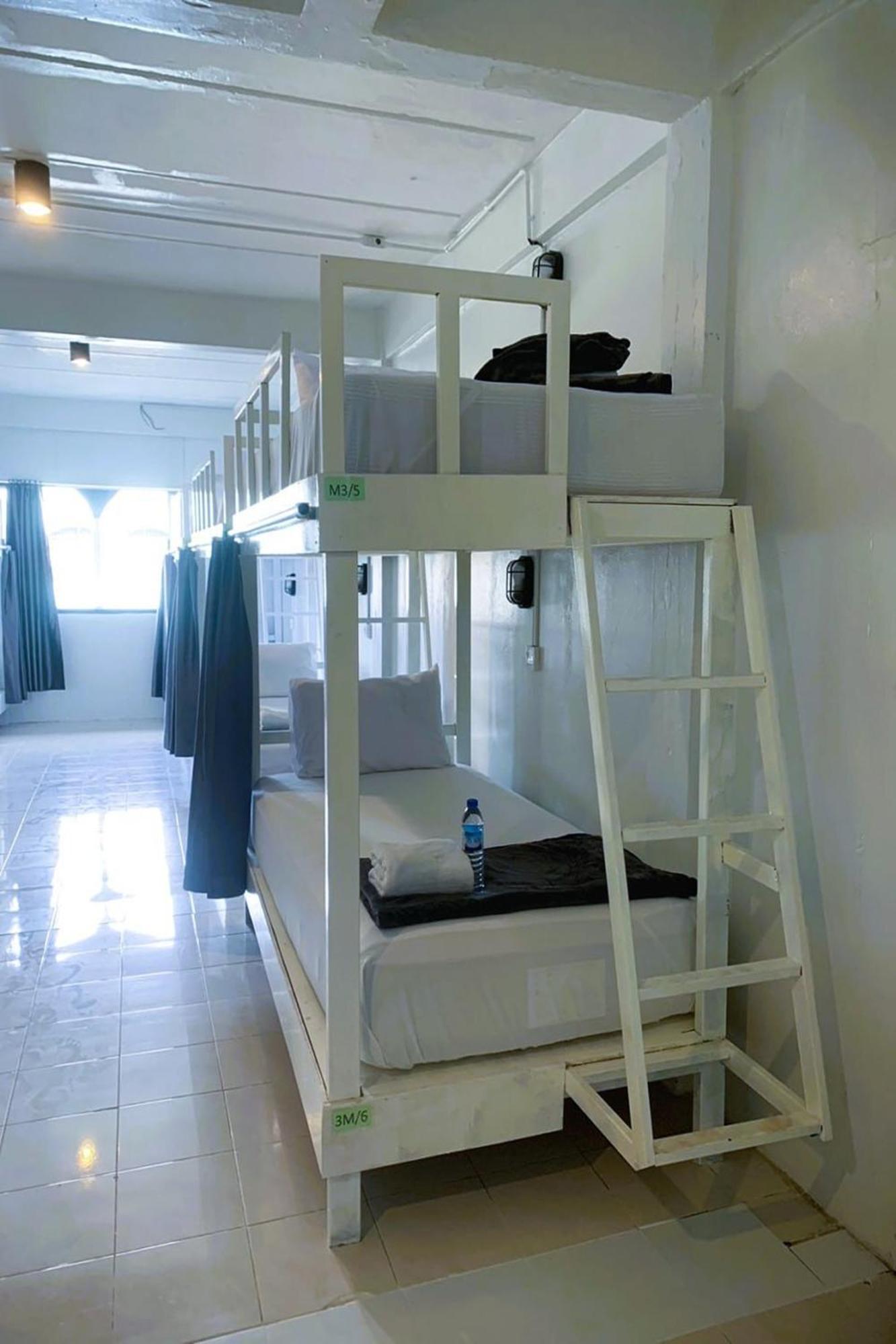 Remember @ Phuket Town Hotell Exteriör bild