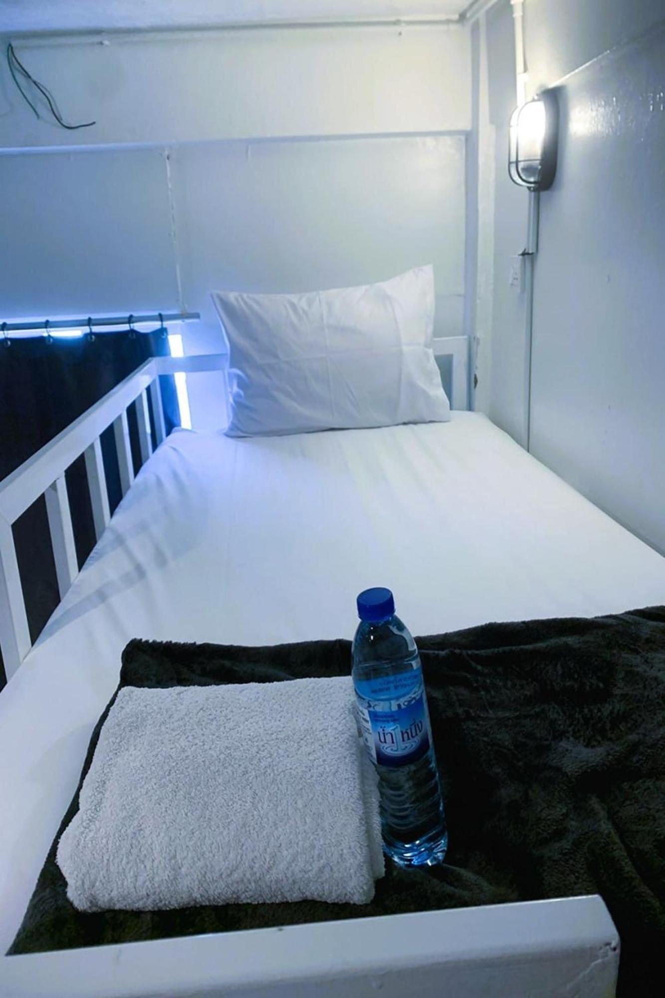 Remember @ Phuket Town Hotell Exteriör bild