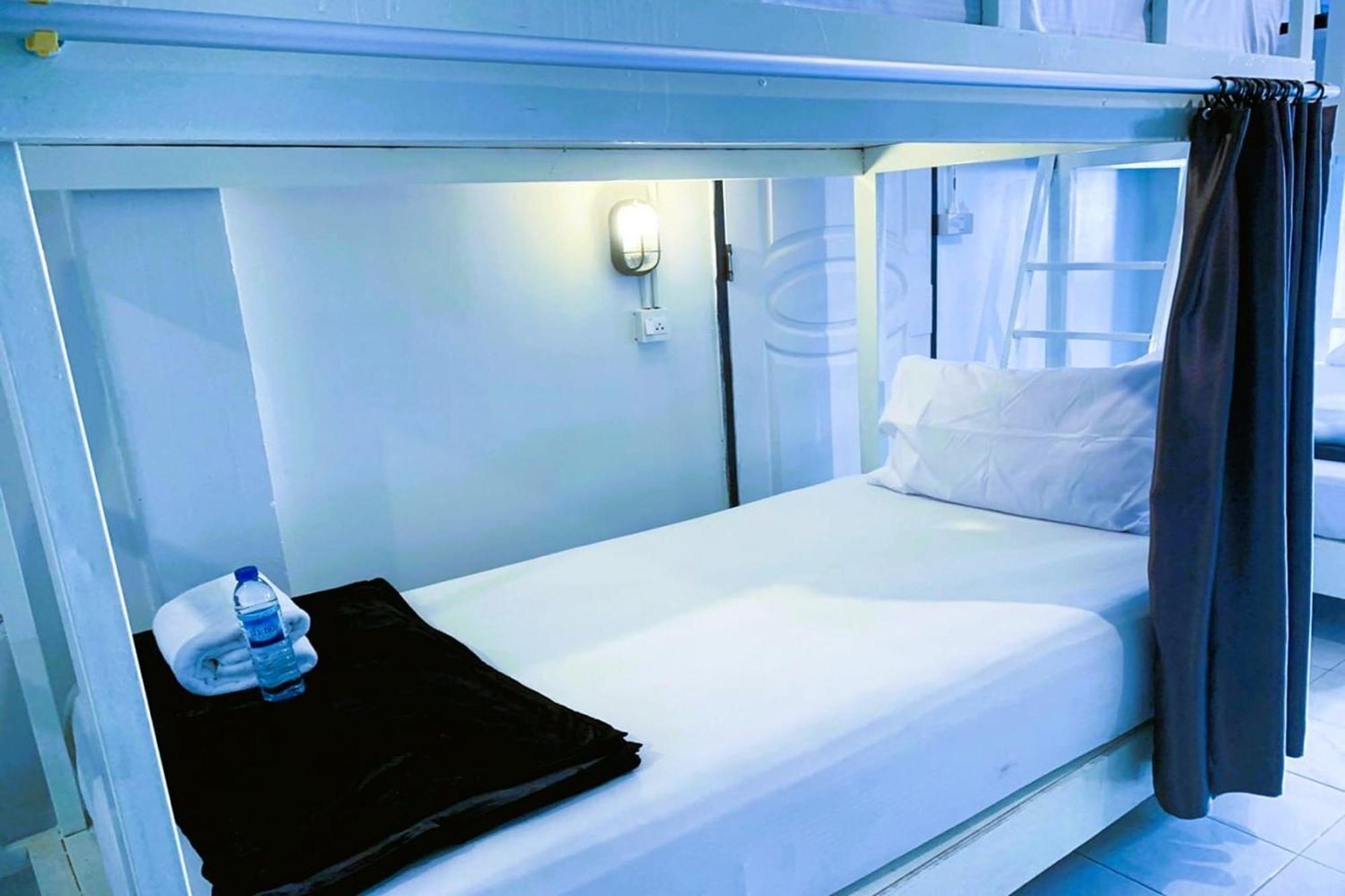 Remember @ Phuket Town Hotell Exteriör bild