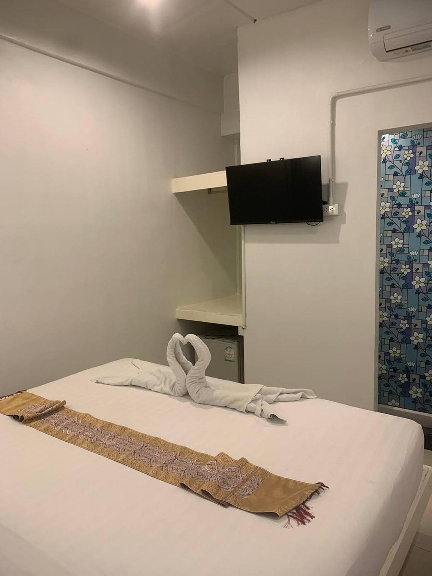 Remember @ Phuket Town Hotell Exteriör bild